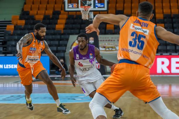 通过晨跑 通过晨跑